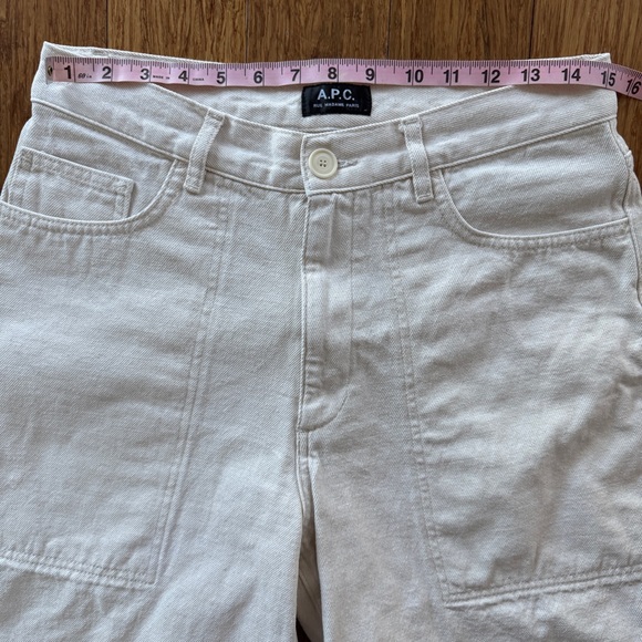 A.P.C. Men’s Beige Gilberto Denim Shorts, Medium - Picture 5 of 8